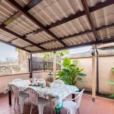 Per Chi Ama Prendere Il Caffe In Terrazzo Appartement Rome