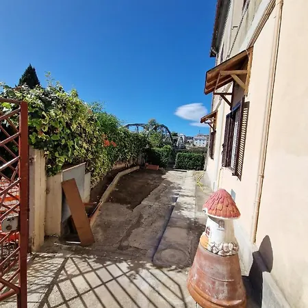 Per Chi Ama Prendere Il Caffe In Terrazzo Apartman *