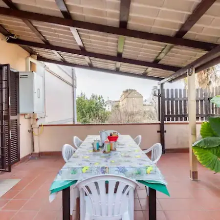 Per Chi Ama Prendere Il Caffe In Terrazzo Apartman